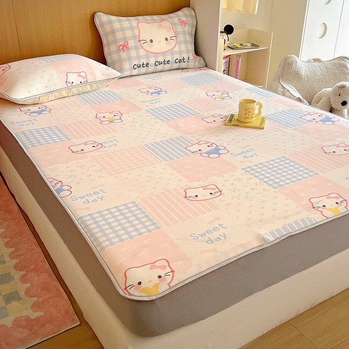 91家纺网 家纺一手货源 找家纺 葡萄家 2025年A类数码印花冰淇淋凉感冰丝凉席夏被夏凉被空调被 布丁猫