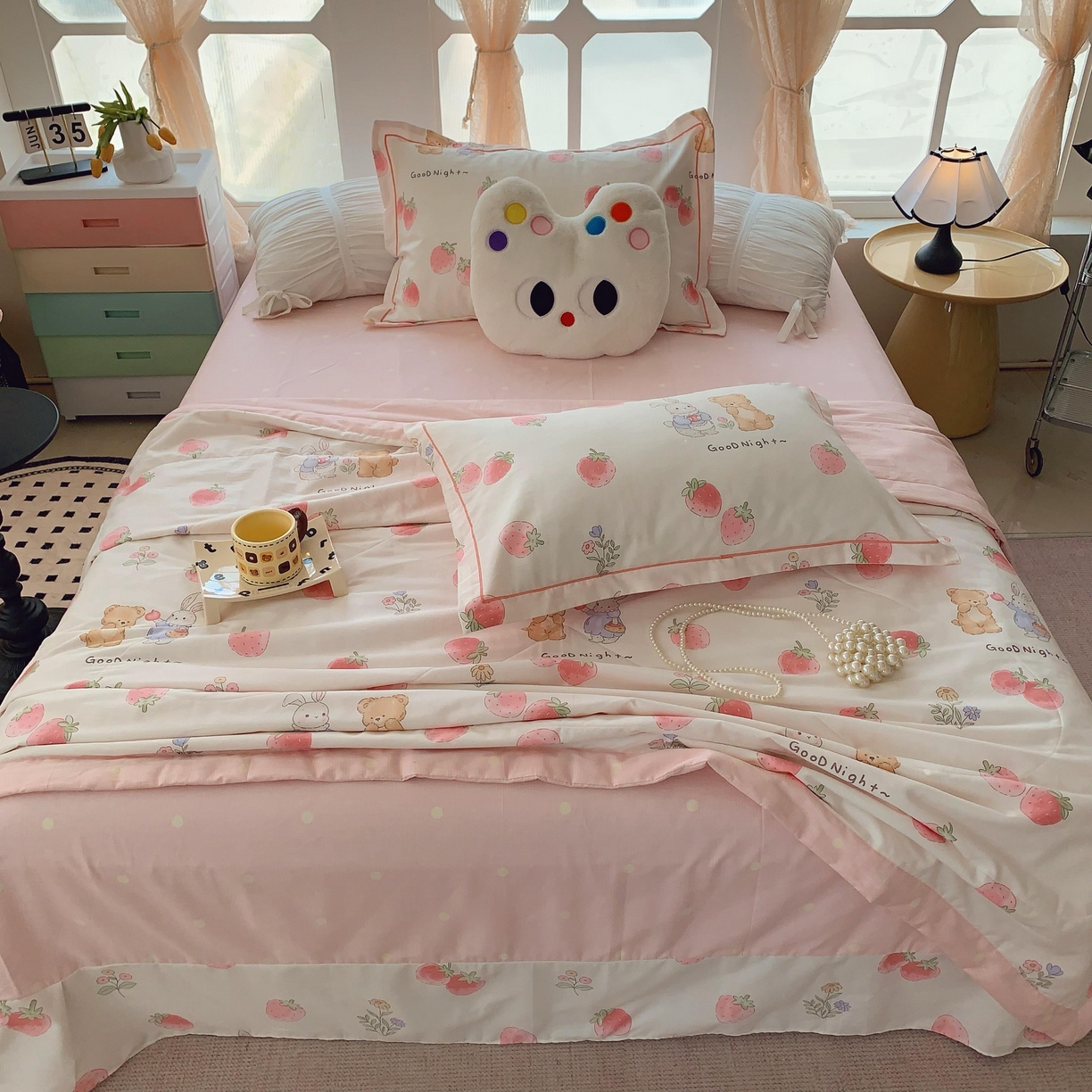 91家纺网 家纺一手货源 找家纺 莱豫家纺 2025春夏新款纯棉全棉夏被夏凉被四件套 草莓兔