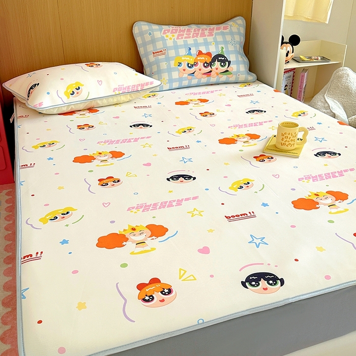 91家纺网 家纺一手货源 找家纺 葡萄家 2025年A类数码印花冰淇淋凉感冰丝凉席夏被夏凉被空调被 飞天女警