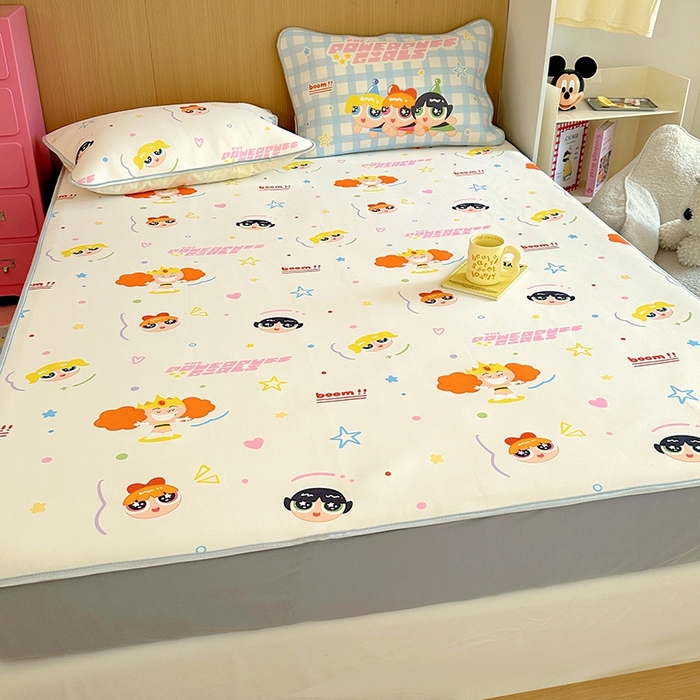 91家纺网 家纺一手货源 找家纺 葡萄家 2025年A类数码印花冰淇淋凉感冰丝凉席夏被夏凉被空调被 飞天女警