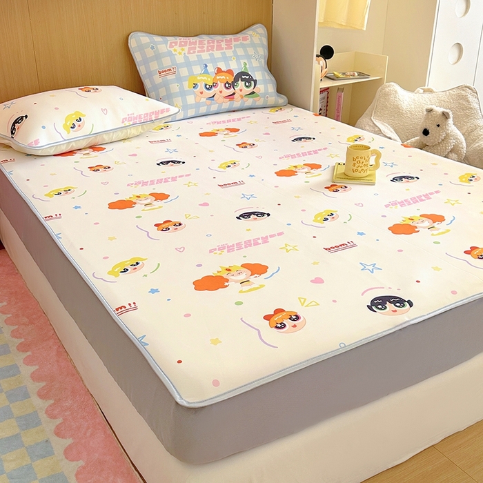 91家纺网 家纺一手货源 找家纺 葡萄家 2025年A类数码印花冰淇淋凉感冰丝凉席夏被夏凉被空调被 飞天女警