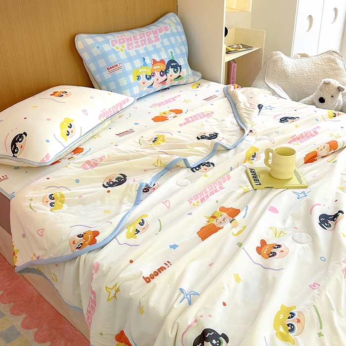 91家纺网 家纺一手货源 找家纺 葡萄家 2025年A类数码印花冰淇淋凉感冰丝凉席夏被夏凉被空调被 飞天女警