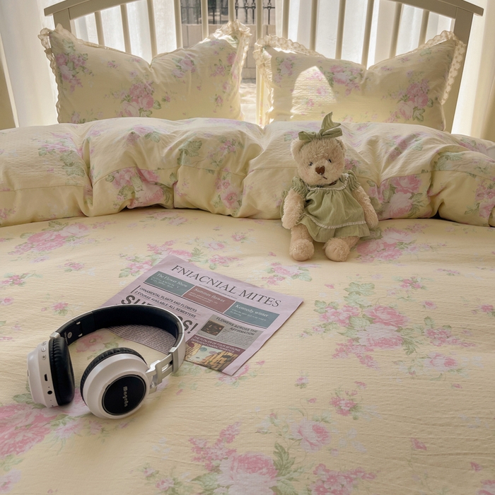 91家纺网 家纺一手货源 找家纺 繁花家居 2025新款镂空白色花边直播热款四件套 安娜