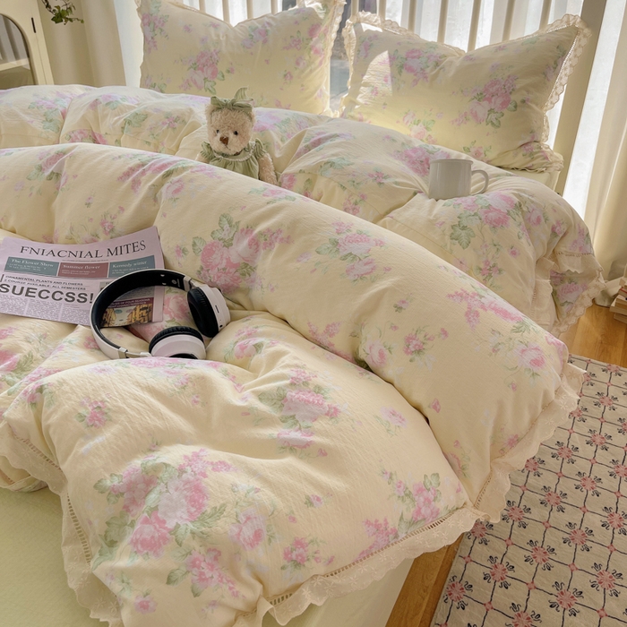 91家纺网 家纺一手货源 找家纺 繁花家居 2025新款镂空白色花边直播热款四件套 安娜