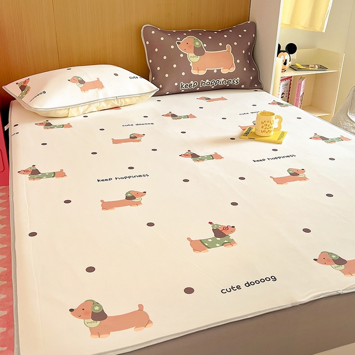 91家纺网 家纺一手货源 找家纺 葡萄家 2025年A类数码印花冰淇淋凉感冰丝凉席夏被夏凉被空调被 腊肠狗