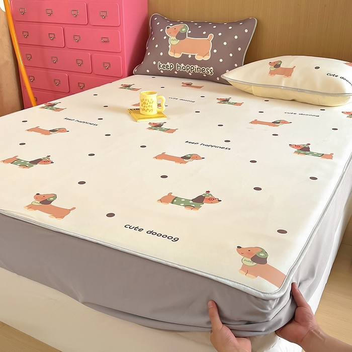 91家纺网 家纺一手货源 找家纺 葡萄家 2025年A类数码印花冰淇淋凉感冰丝凉席夏被夏凉被空调被 腊肠狗