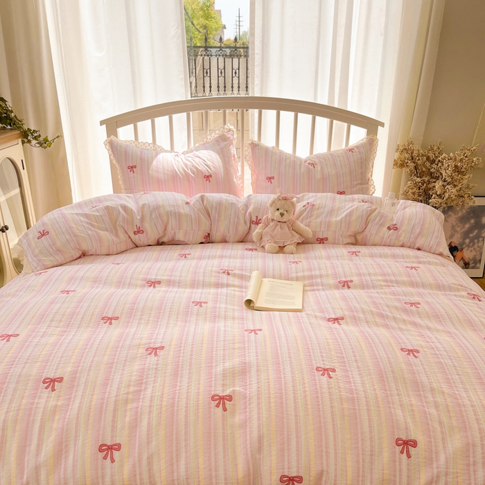 91家纺网 家纺一手货源 找家纺 繁花家居 2025新款镂空白色花边直播热款四件套 蝴蝶结