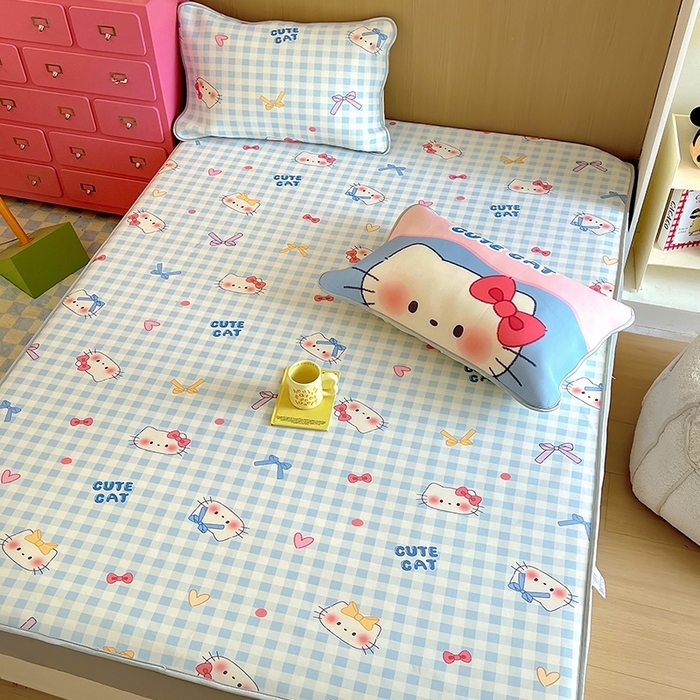 91家纺网 家纺一手货源 找家纺 葡萄家 2025年A类数码印花冰淇淋凉感冰丝凉席夏被夏凉被空调被 兰格猫猫