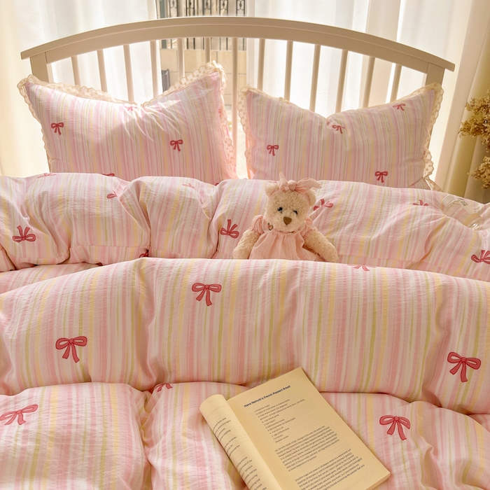 91家纺网 家纺一手货源 找家纺 繁花家居 2025新款镂空白色花边直播热款四件套 蝴蝶结