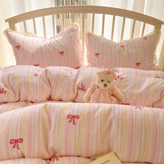 91家纺网 家纺一手货源 找家纺 繁花家居 2025新款镂空白色花边直播热款四件套 蝴蝶结