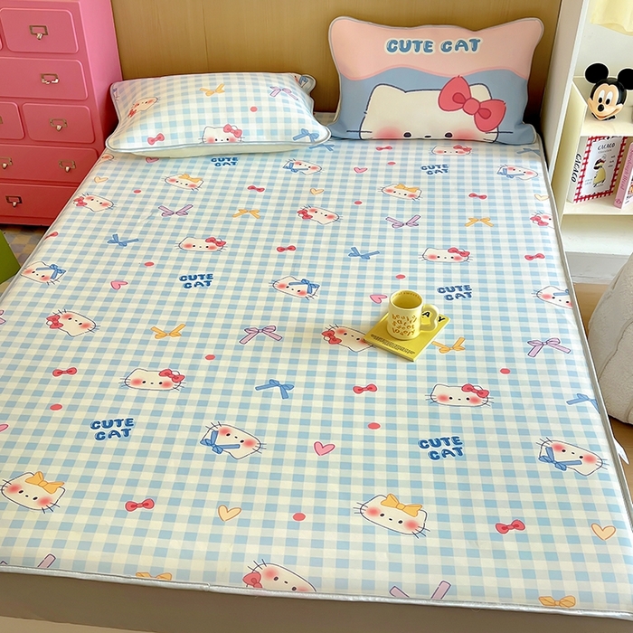 91家纺网 家纺一手货源 找家纺 葡萄家 2025年A类数码印花冰淇淋凉感冰丝凉席夏被夏凉被空调被 兰格猫猫