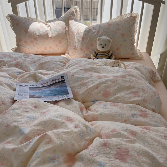 91家纺网 家纺一手货源 找家纺 繁花家居 2025新款镂空白色花边直播热款四件套 花颜