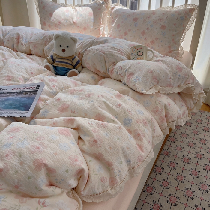 91家纺网 家纺一手货源 找家纺 繁花家居 2025新款镂空白色花边直播热款四件套 花颜