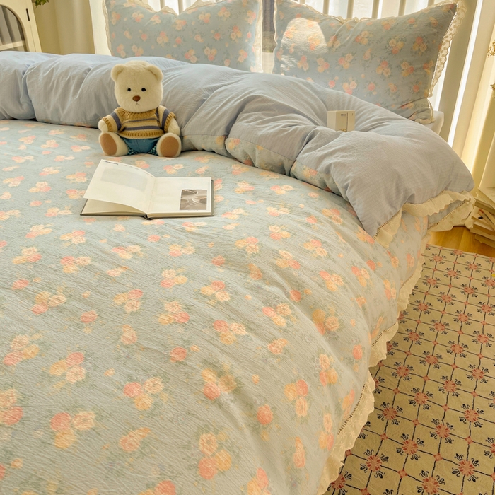 91家纺网 家纺一手货源 找家纺 繁花家居 2025新款镂空白色花边直播热款四件套 寂色浮香