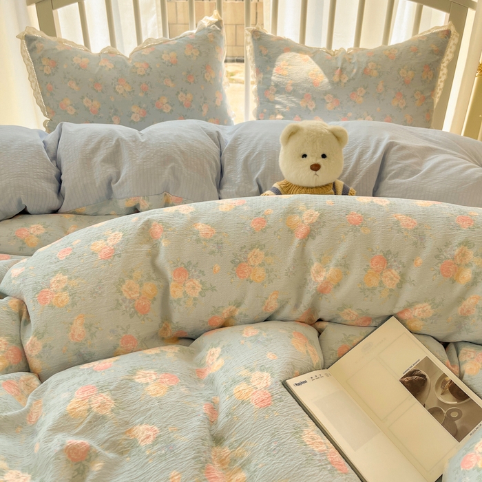 91家纺网 家纺一手货源 找家纺 繁花家居 2025新款镂空白色花边直播热款四件套 寂色浮香