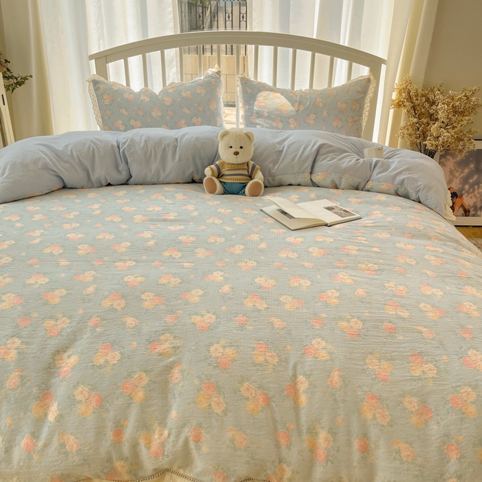 91家纺网 家纺一手货源 找家纺 繁花家居 2025新款镂空白色花边直播热款四件套 寂色浮香