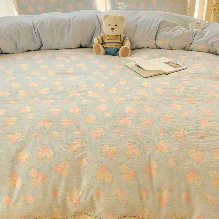 91家纺网 家纺一手货源 找家纺 繁花家居 2025新款镂空白色花边直播热款四件套 寂色浮香