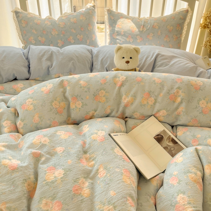 91家纺网 家纺一手货源 找家纺 繁花家居 2025新款镂空白色花边直播热款四件套 寂色浮香