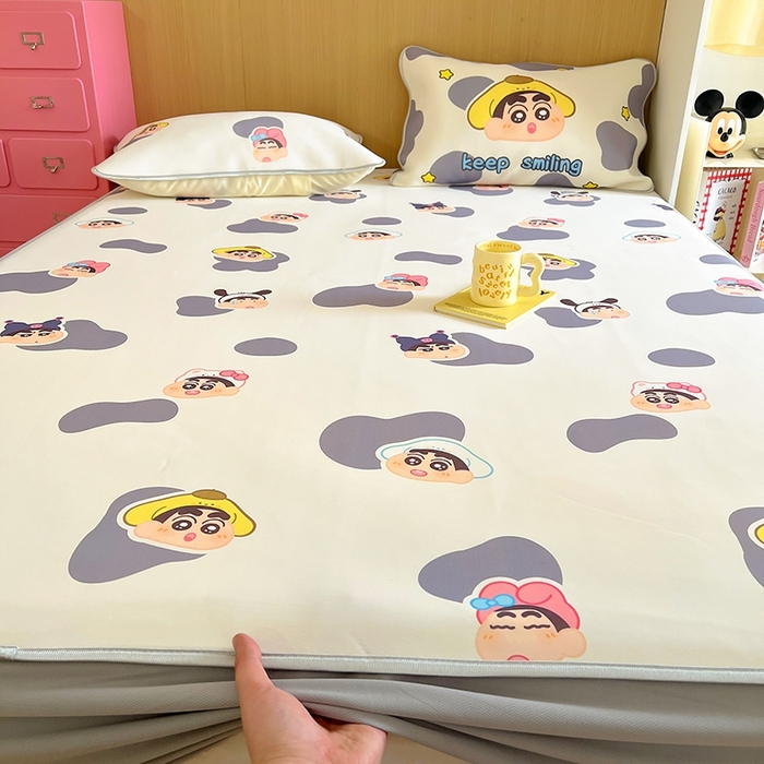 91家纺网 家纺一手货源 找家纺 葡萄家 2025年A类数码印花冰淇淋凉感冰丝凉席夏被夏凉被空调被 奶牛纹小新