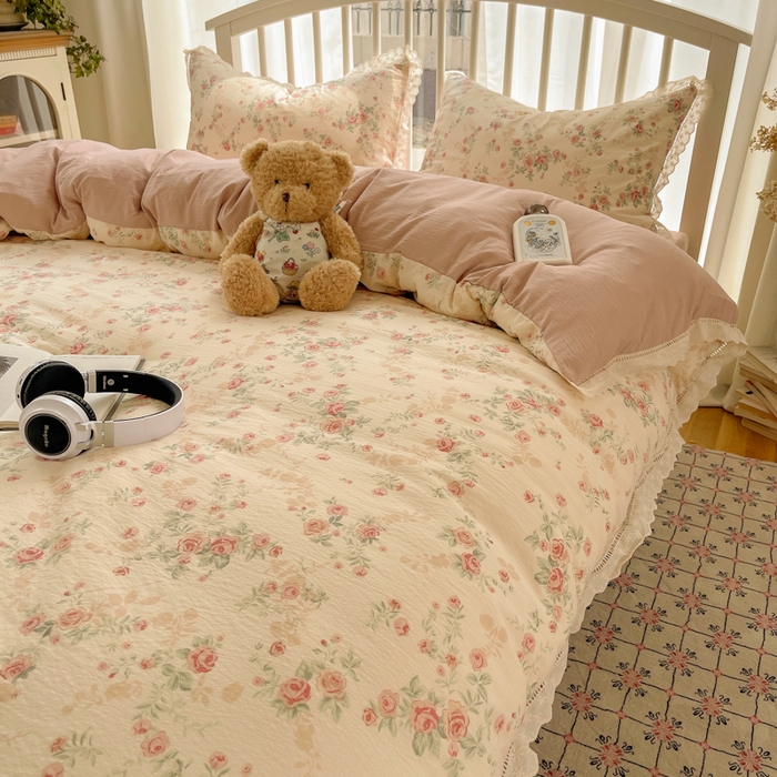 91家纺网 家纺一手货源 找家纺 繁花家居 2025新款镂空白色花边直播热款四件套 兰亭序曲