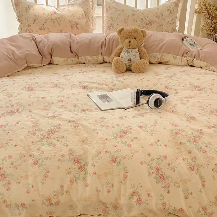 91家纺网 家纺一手货源 找家纺 繁花家居 2025新款镂空白色花边直播热款四件套 兰亭序曲