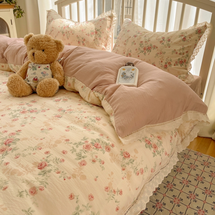 91家纺网 家纺一手货源 找家纺 繁花家居 2025新款镂空白色花边直播热款四件套 兰亭序曲