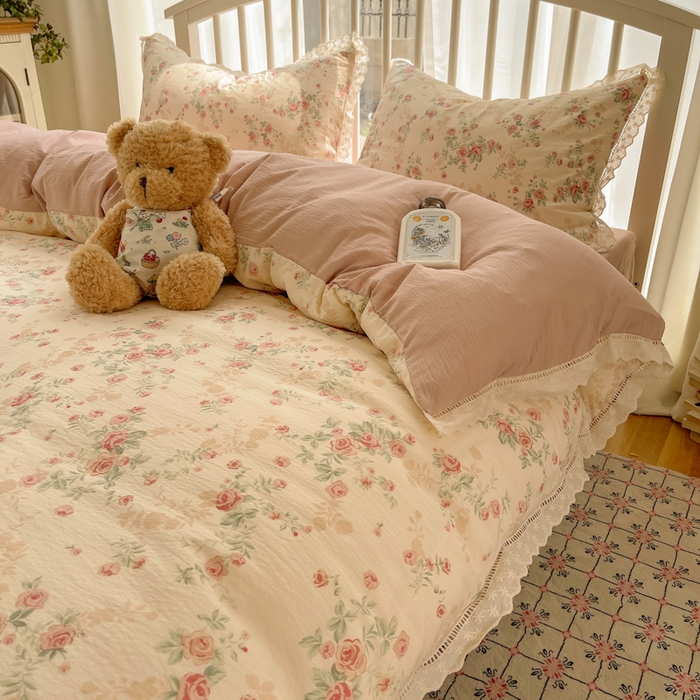 91家纺网 家纺一手货源 找家纺 繁花家居 2025新款镂空白色花边直播热款四件套 兰亭序曲