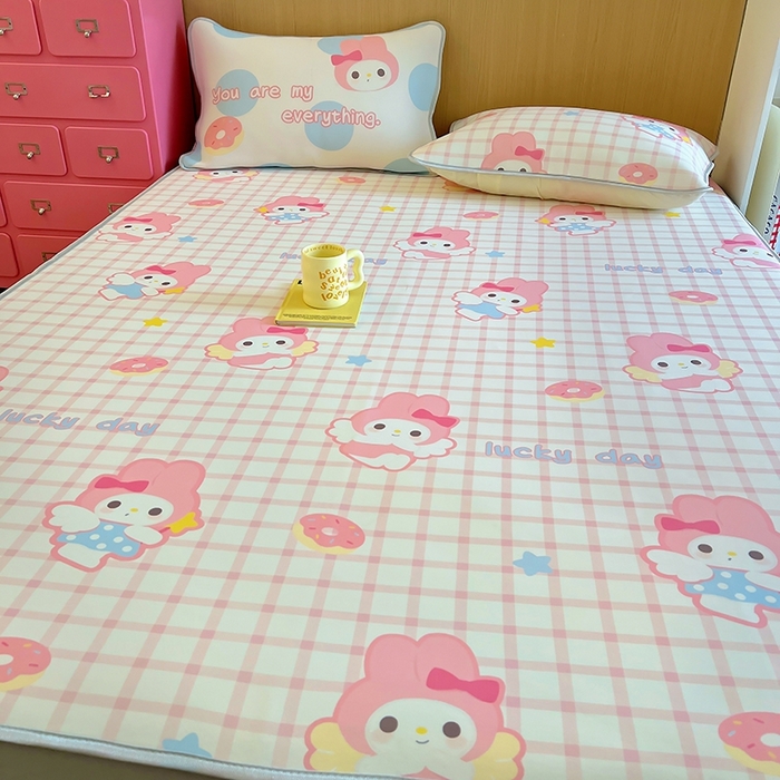 91家纺网 家纺一手货源 找家纺 葡萄家 2025年A类数码印花冰淇淋凉感冰丝凉席夏被夏凉被空调被 甜甜圈兔兔