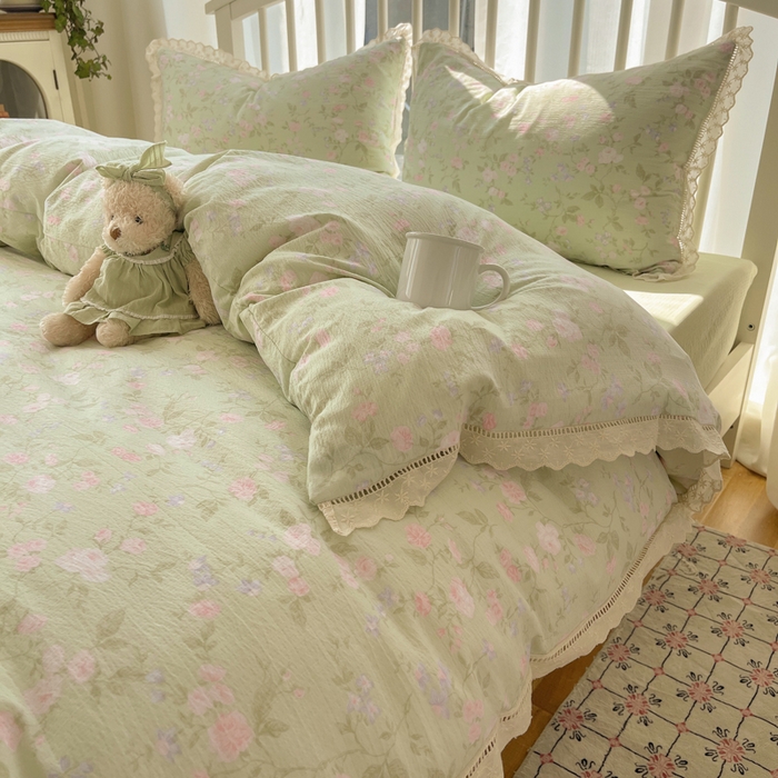 91家纺网 家纺一手货源 找家纺 繁花家居 2025新款镂空白色花边直播热款四件套 木槿绿