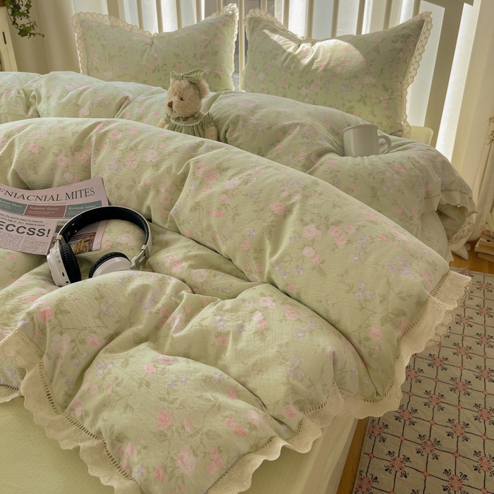 91家纺网 家纺一手货源 找家纺 繁花家居 2025新款镂空白色花边直播热款四件套 木槿绿