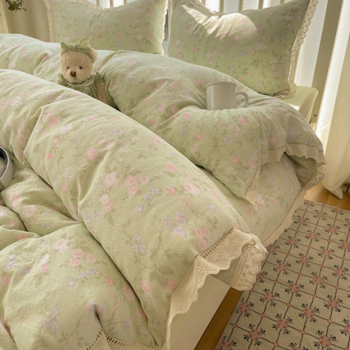 91家纺网 家纺一手货源 找家纺 繁花家居 2025新款镂空白色花边直播热款四件套 木槿绿