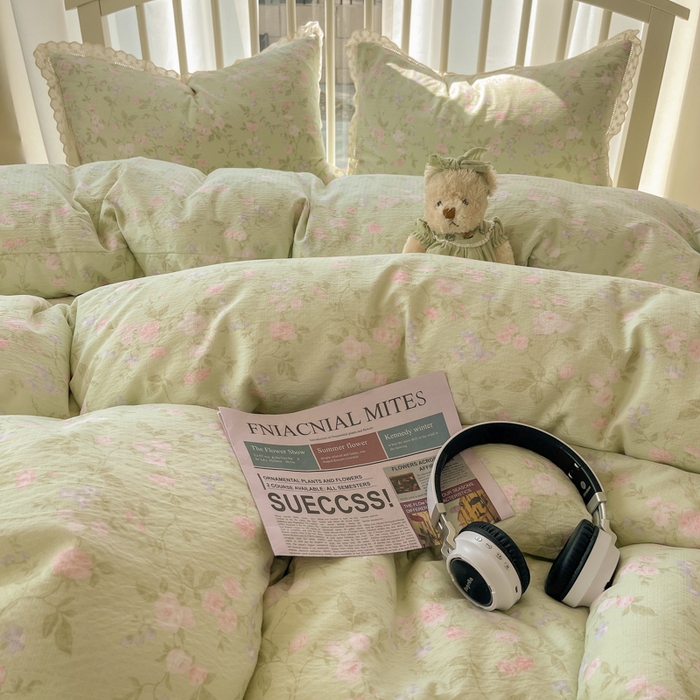 91家纺网 家纺一手货源 找家纺 繁花家居 2025新款镂空白色花边直播热款四件套 木槿绿