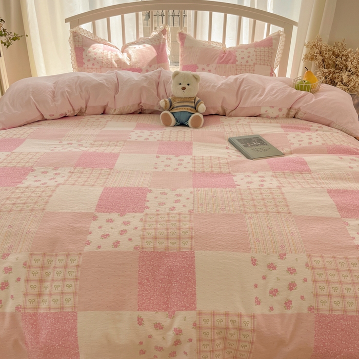 91家纺网 家纺一手货源 找家纺 繁花家居 2025新款镂空白色花边直播热款四件套 糖心花园