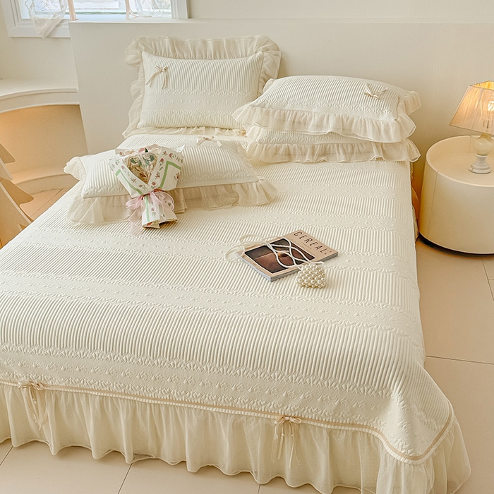 91家纺网 家纺一手货源 找家纺 （总）蓝邻家纺 2025春夏新款PE提花海岛皱花边织带款凉席系列-场景二