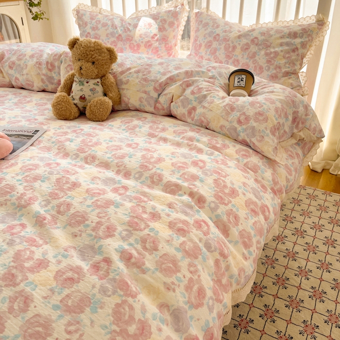 91家纺网 家纺一手货源 找家纺 繁花家居 2025新款镂空白色花边直播热款四件套 晚香玉