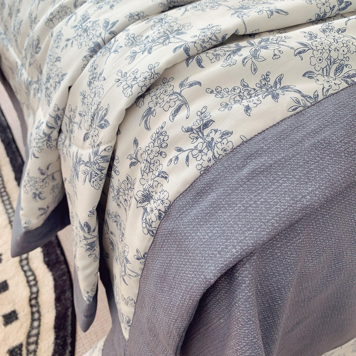 91家纺网 家纺一手货源 找家纺 莱豫家纺 2025春夏新款纯棉全棉夏被夏凉被四件套 青花瓷