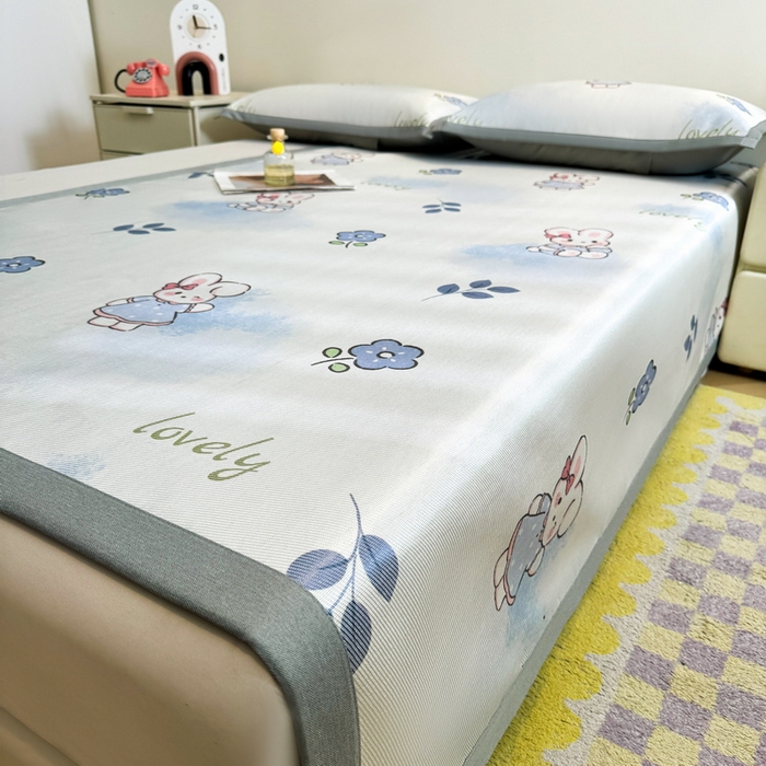 LIFE.丽芙 2025春夏季新品数码印花冰藤凉席平铺冰丝凉席印花小清新绑带款三件套（风格二） 安妮兔