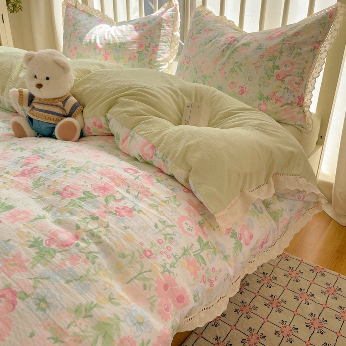 91家纺网 家纺一手货源 找家纺 繁花家居 2025新款镂空白色花边直播热款四件套 雨过天青