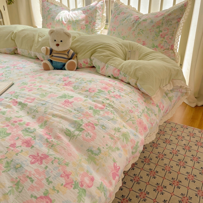 91家纺网 家纺一手货源 找家纺 繁花家居 2025新款镂空白色花边直播热款四件套 雨过天青