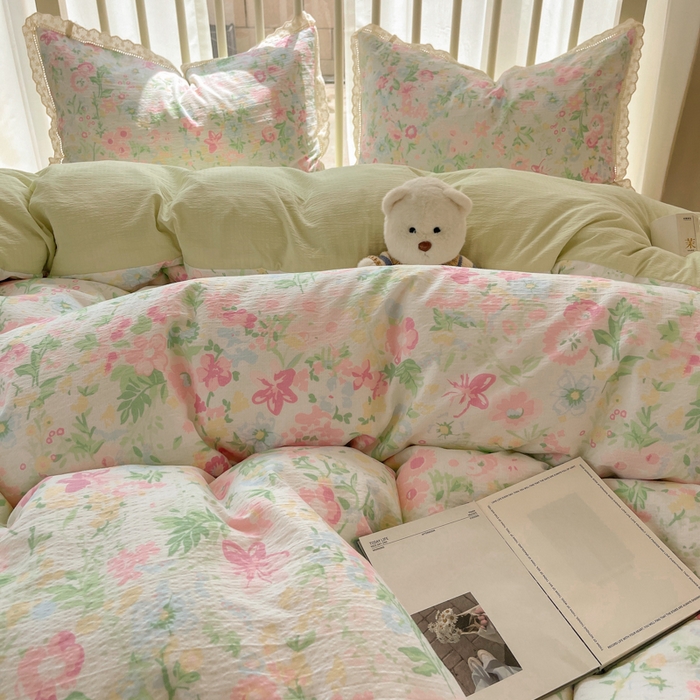 91家纺网 家纺一手货源 找家纺 繁花家居 2025新款镂空白色花边直播热款四件套 雨过天青