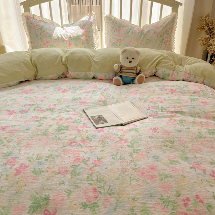 91家纺网 家纺一手货源 找家纺 繁花家居 2025新款镂空白色花边直播热款四件套 雨过天青