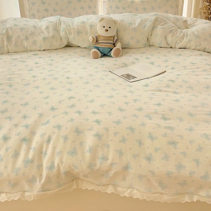 91家纺网 家纺一手货源 找家纺 繁花家居 2025新款镂空白色花边直播热款四件套 雾中蝶舞