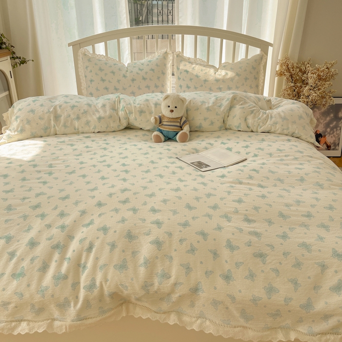 91家纺网 家纺一手货源 找家纺 繁花家居 2025新款镂空白色花边直播热款四件套 雾中蝶舞