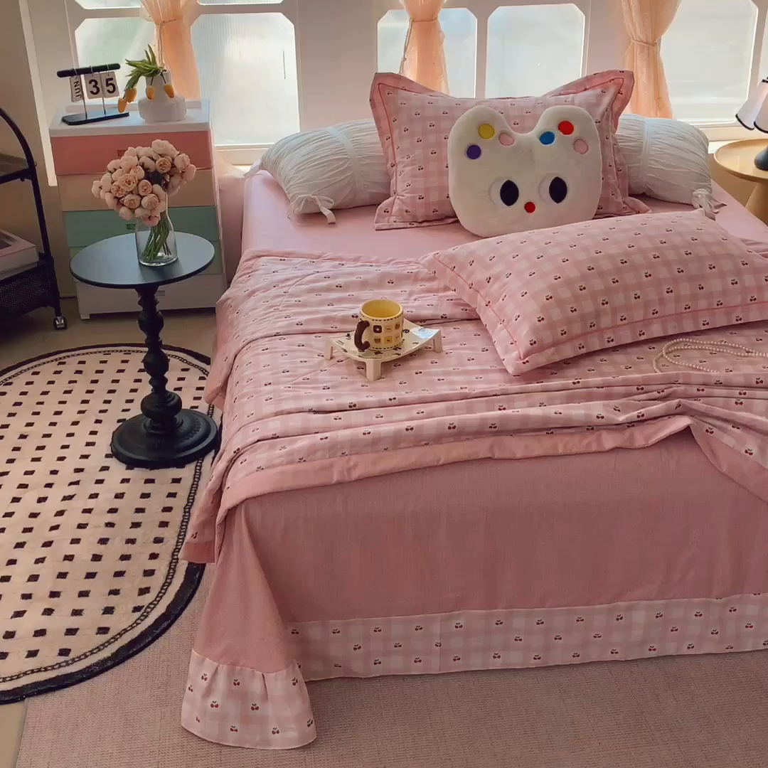 91家纺网 家纺一手货源 找家纺 莱豫家纺 2025春夏新款纯棉全棉夏被夏凉被四件套 樱桃格子粉