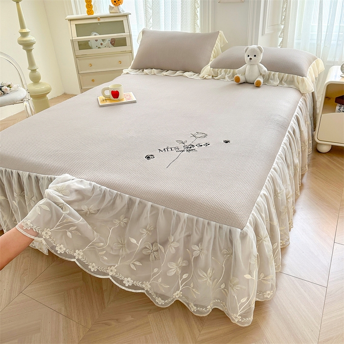 91家纺网 家纺一手货源 找家纺 （总）好儿喜家纺 2025新款玫瑰花床裙凉席  A类面料