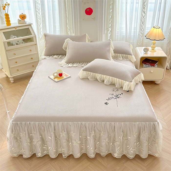 91家纺网 家纺一手货源 找家纺 （总）好儿喜家纺 2025新款玫瑰花床裙凉席  A类面料