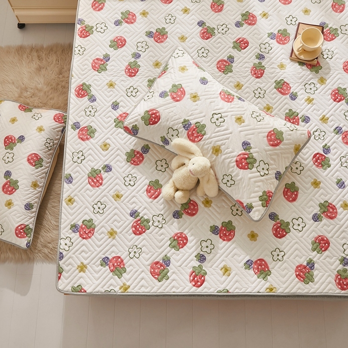 91家纺网 家纺一手货源 找家纺 舒居家纺 2025新款全棉纯棉软床垫 草莓园