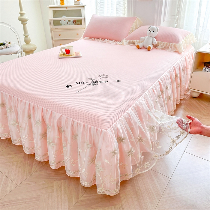 91家纺网 家纺一手货源 找家纺 （总）好儿喜家纺 2025新款玫瑰花夏被凉席床裙四件套冰丝凉席床罩凉感豆豆床席韩式花边凉席