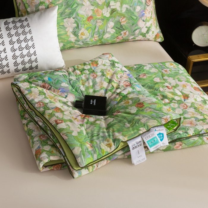 91家纺网 家纺一手货源 找家纺 锦禾穗 2025新款锦禾穗锦氨数码印花夏被 熹微