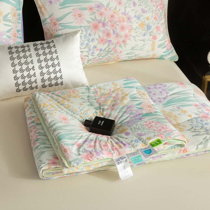 91家纺网 家纺一手货源 找家纺 锦禾穗 2025新款锦禾穗锦氨数码印花夏被 伊娃